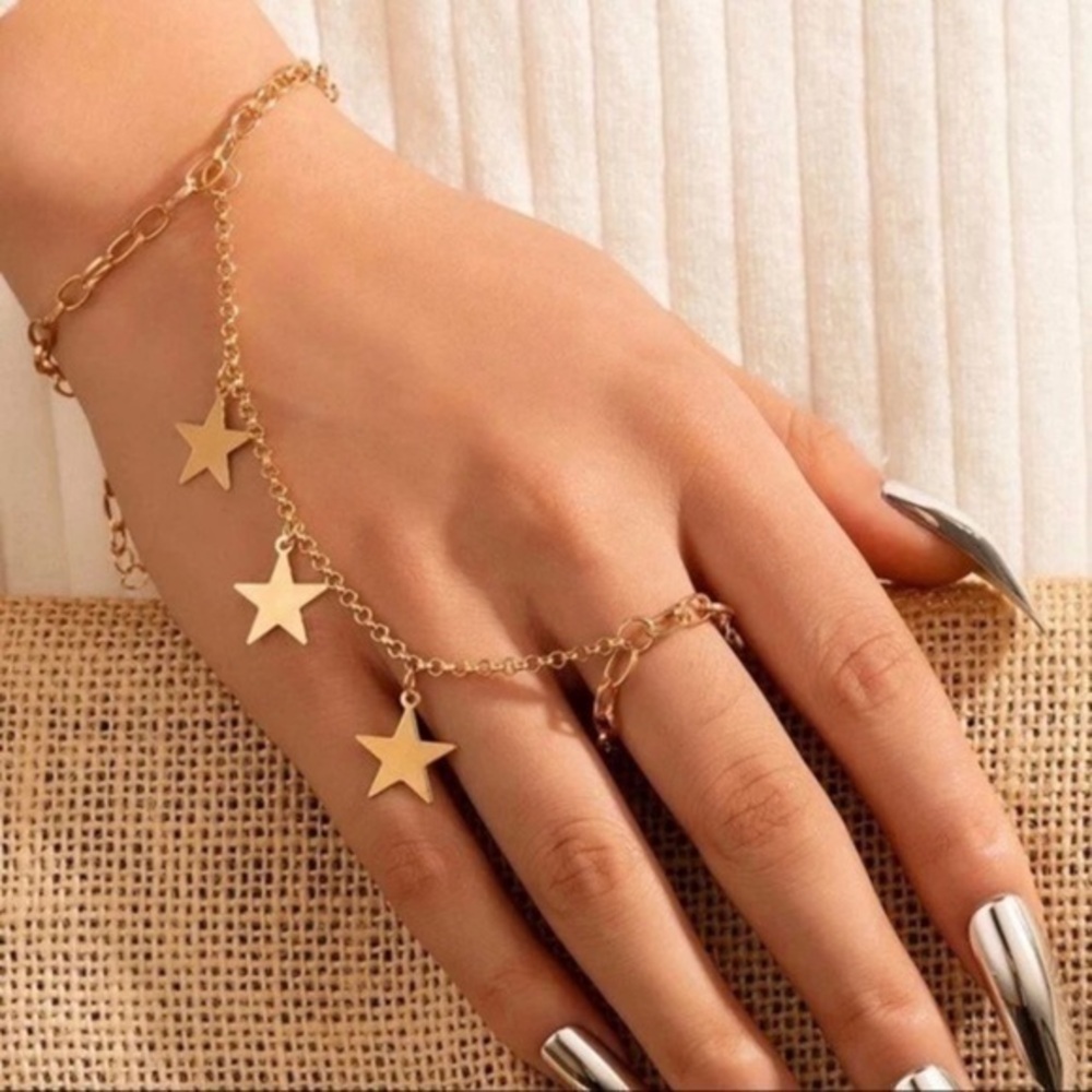 3/$30 💛 Star Bracelet and Ring